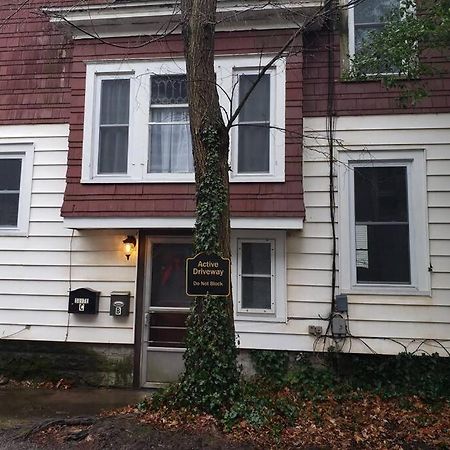 Large Bakery Apartment - Central Downtown Location Fredonia Екстериор снимка
